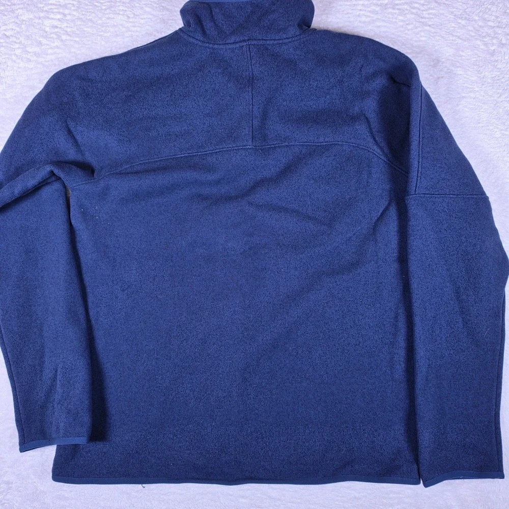 NEW The North Face Circular Design Mens Large Blue 1/4 Zip L/S Pullover NF0A84H8